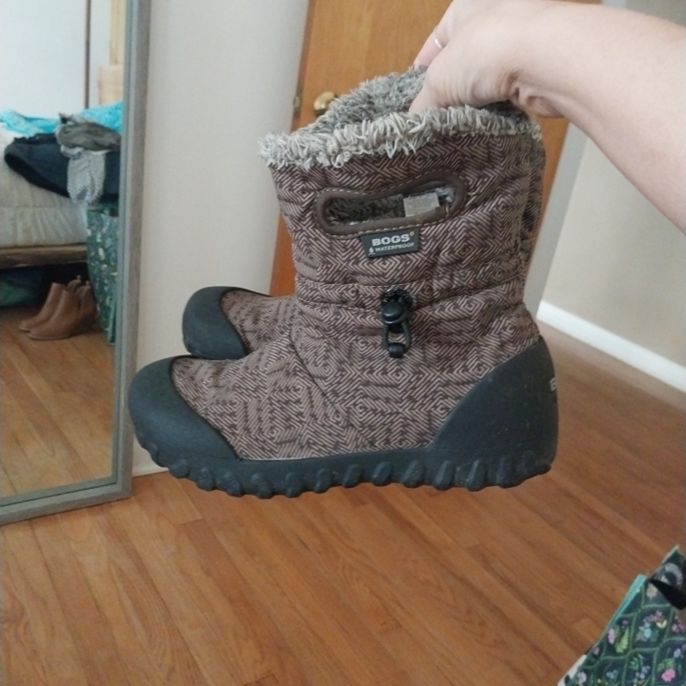 BOGS Brown Patterned Winter Boots - image 3